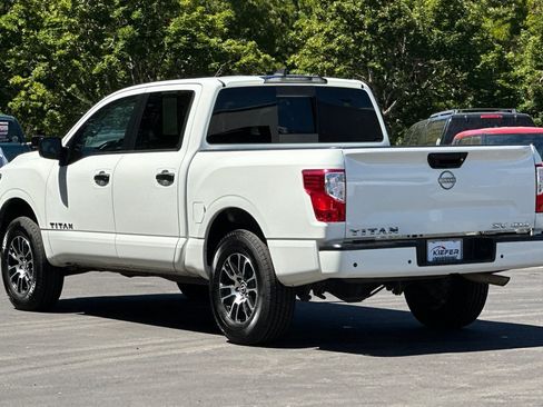 Used 2023 Nissan Titan SV AWD/4WD image 6