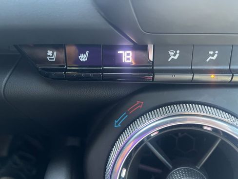 Used 2018 Chevrolet Camaro SS RWD image 15