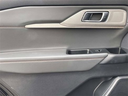 Certified 2025 Ford Explorer Active image 10