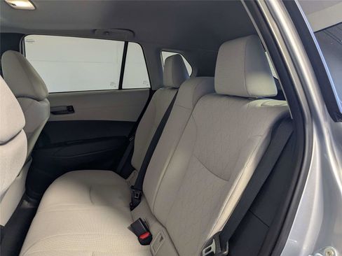 Used 2024 Toyota Corolla Cross LE w/ Moonroof Package image 15