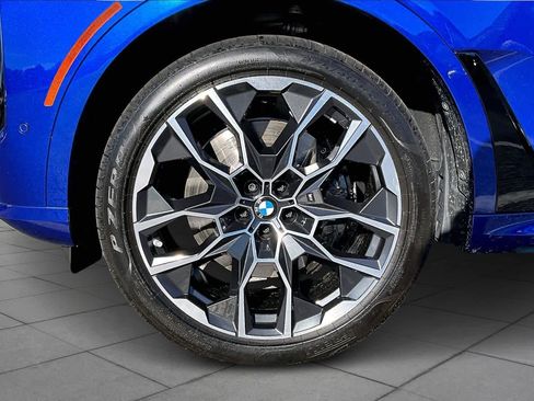 Used 2026 BMW X7 M60i image 11