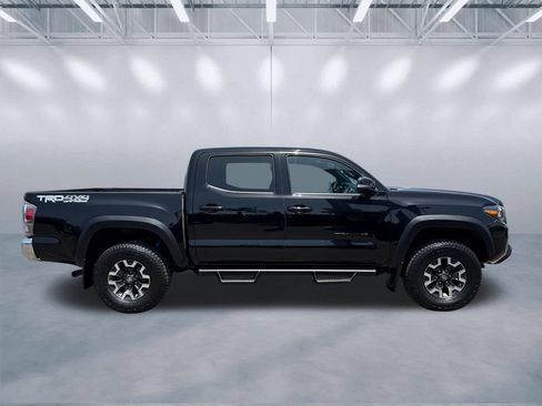 Used 2023 Toyota Tacoma TRD Off-Road AWD/4WD image 3