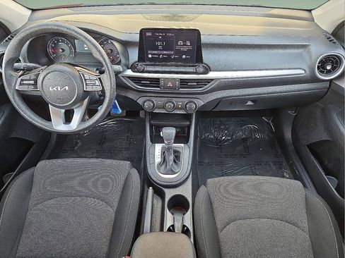 Used 2024 Kia Forte LXS image 16