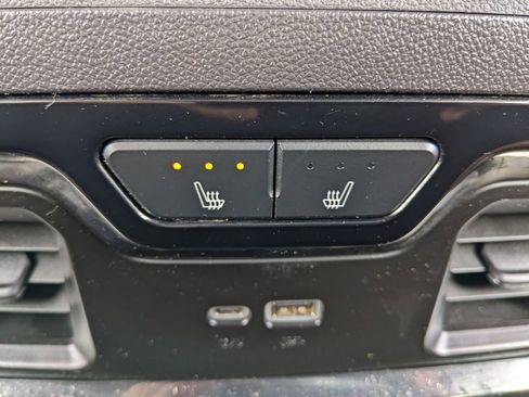 Used 2024 Chevrolet Silverado 1500 ZR2 image 48