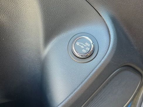 New 2026 Buick Encore GX Sport Touring w/ Comfort Package FWD image 32