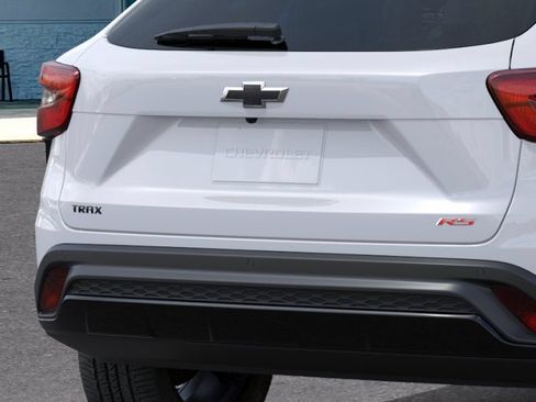 New 2026 Chevrolet Trax RS w/ Sunroof Package FWD image 14