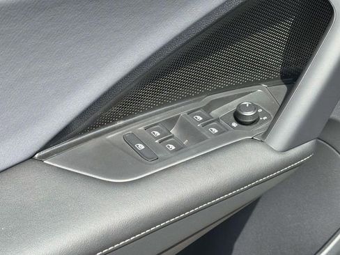 New 2026 Volkswagen Tiguan SE R-Line FWD image 25