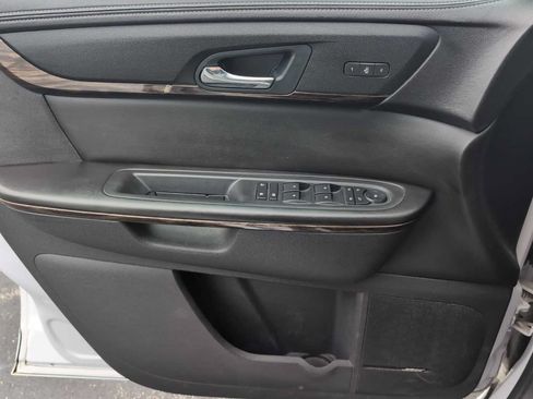 Used 2016 GMC Acadia Denali AWD/4WD image 22