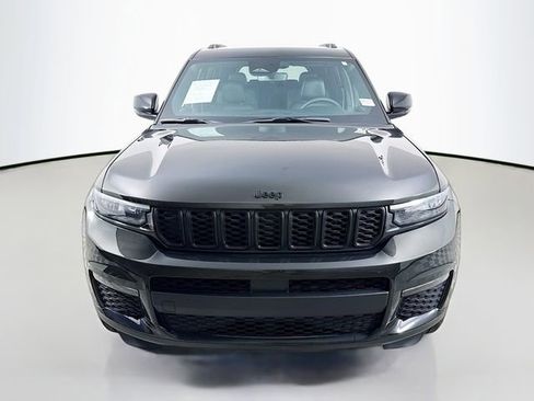 Used 2024 Jeep Grand Cherokee L Limited w/ Black Appearance Package image 2