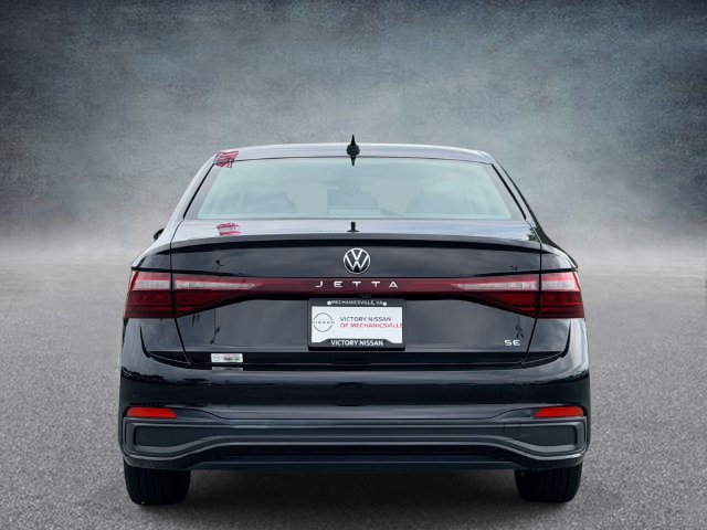 Used 2025 Volkswagen Jetta SE FWD image 3