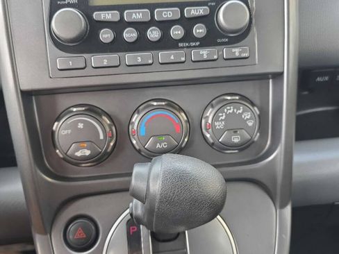 Used 2004 Honda Element EX image 12