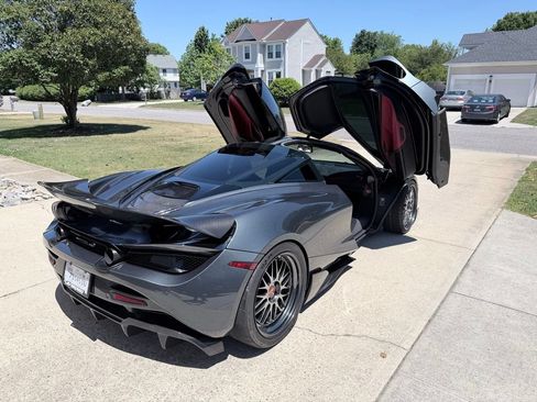 Used 2019 McLaren 720S Performance RWD image 36