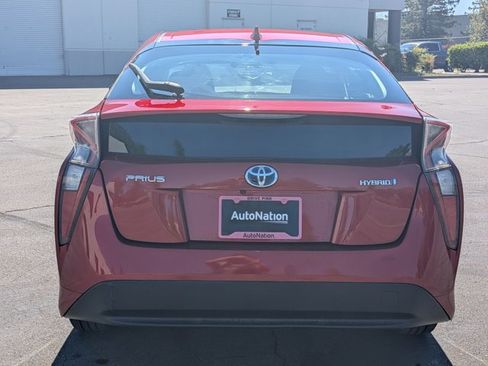 Used 2016 Toyota Prius Two w/ Preferred Accessory Package image 7