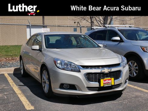 Used 2015 Chevrolet Malibu LT image 1