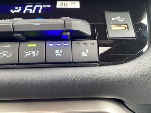 New 2026 Toyota Tundra Platinum AWD/4WD image 12