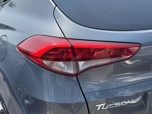 Used 2017 Hyundai Tucson Limited AWD/4WD image 7