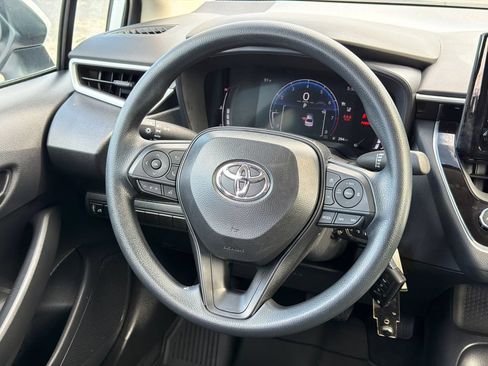 Used 2026 Toyota Corolla LE FWD image 24