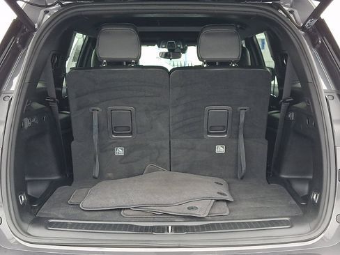 Used 2023 Jeep Grand Cherokee L Laredo image 32