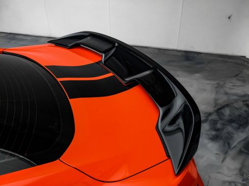 Used 2022 Ford Mustang Shelby GT500 w/ Technology Package image 32