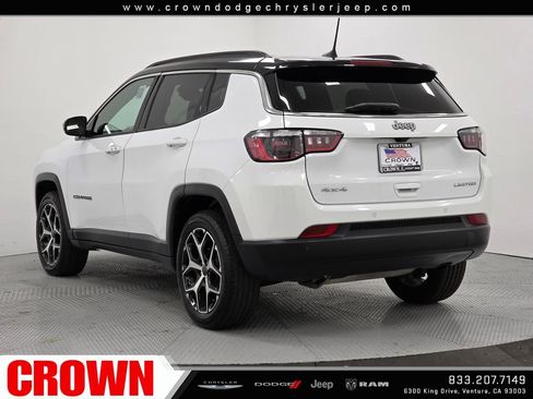 Used 2025 Jeep Compass Limited AWD/4WD image 5