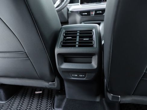 New 2026 Volkswagen Tiguan SE R-Line image 78