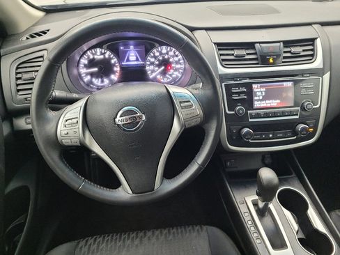 Used 2017 Nissan Altima 2.5 SV image 22