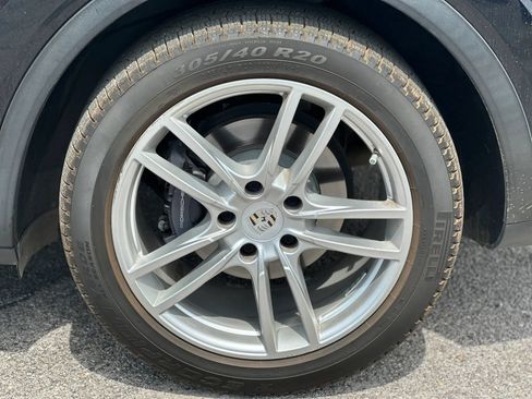 Used 2019 Porsche Cayenne AWD/4WD image 26