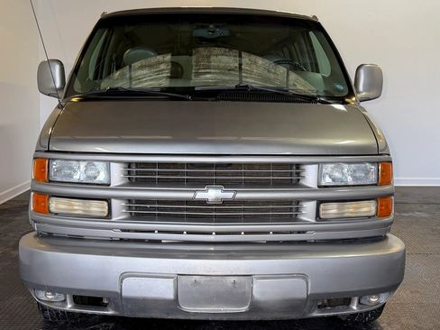 Used 2002 Chevrolet Express 1500 LT image 4