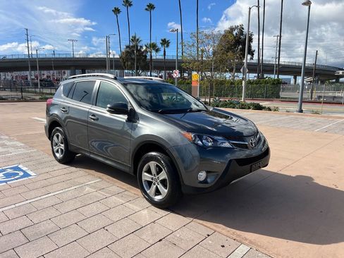 Used 2015 Toyota RAV4 XLE image 5