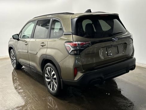 Certified 2025 Subaru Forester Touring AWD/4WD image 30