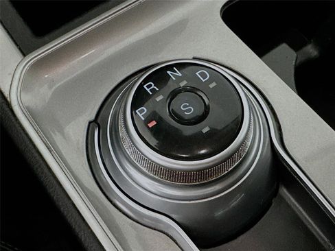 Used 2024 Ford Edge SEL w/ Convenience Package image 15