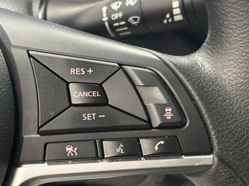 Used 2024 Nissan Sentra SV FWD image 18