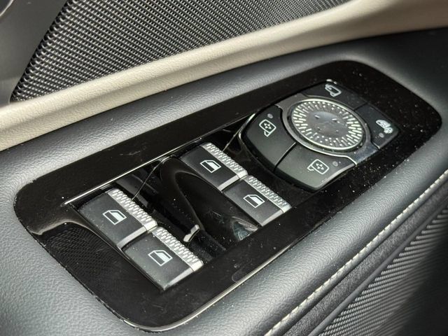 Used 2024 Lincoln Nautilus Reserve AWD/4WD image 22