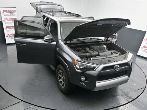 Used 2019 Toyota 4Runner TRD Off-Road Premium image 38