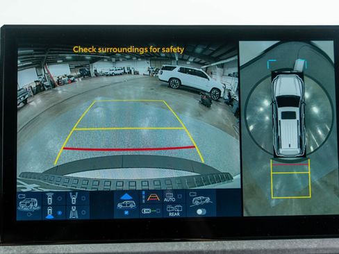 Used 2025 Toyota 4Runner Trailhunter image 87