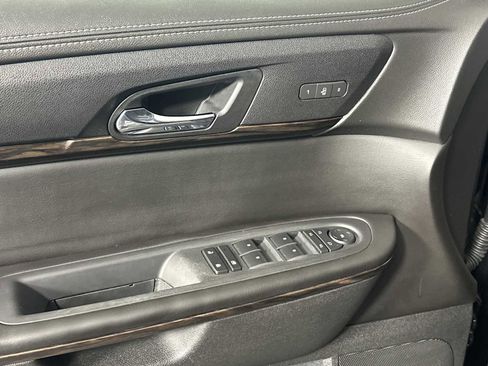 Used 2015 GMC Acadia Denali FWD image 10