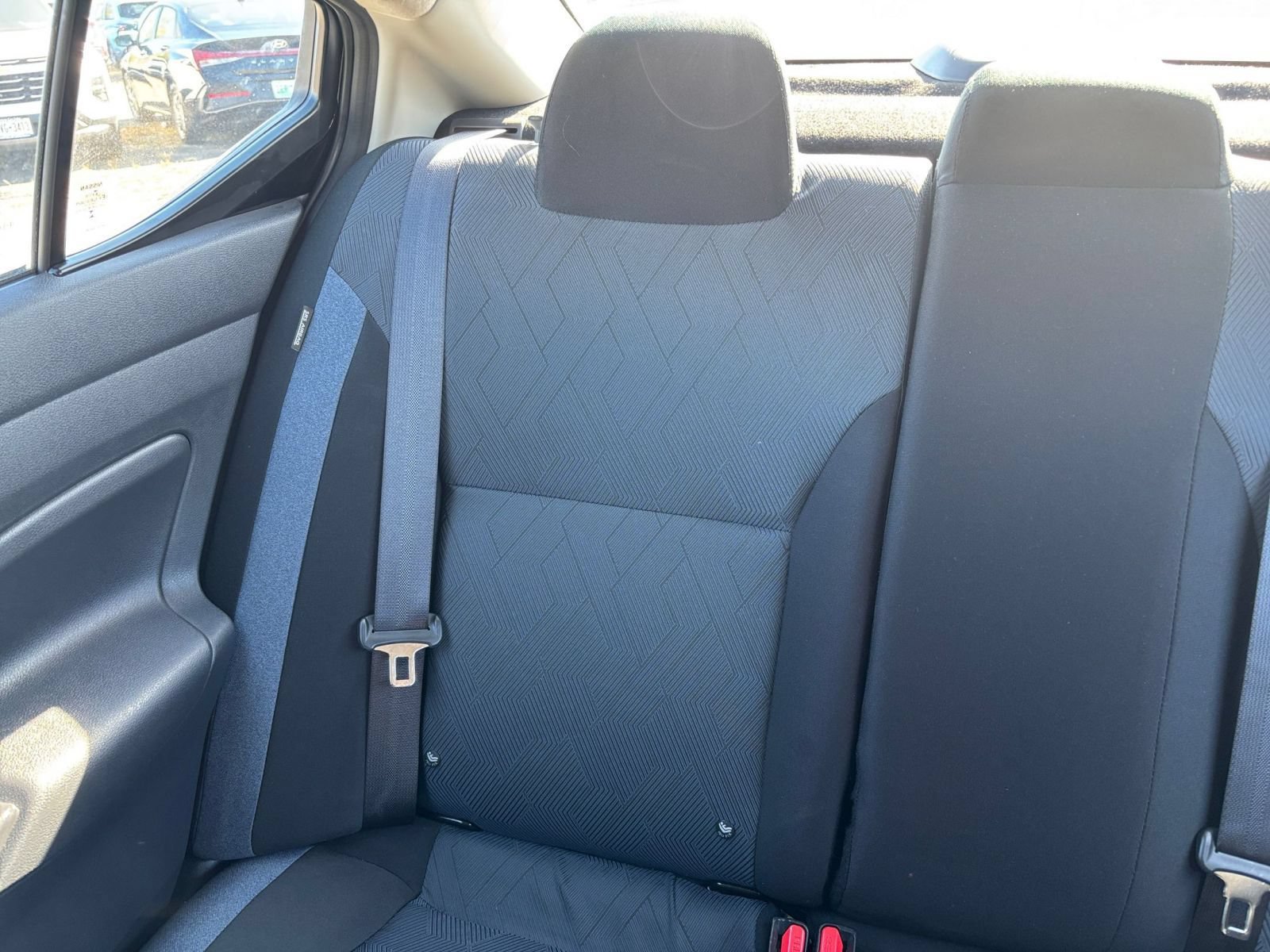 Used 2025 Nissan Versa SV FWD image 34