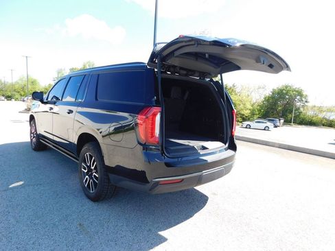 Used 2021 GMC Yukon XL AT4 w/ AT4 Premium Plus Package AWD/4WD image 26