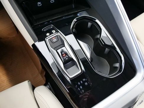 New 2025 Audi Q5 Premium Plus image 25