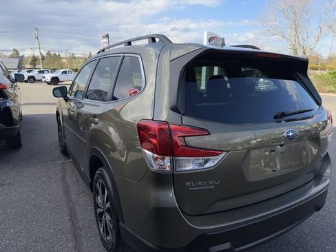 Used 2023 Subaru Forester Limited image 5