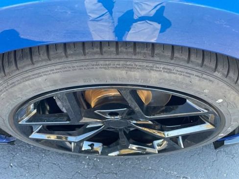 Used 2017 Chevrolet Camaro SS RWD image 31