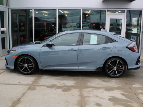 Used 2020 Honda Civic Sport Touring image 4