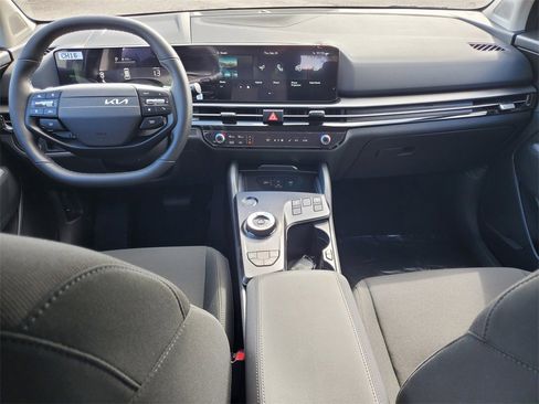 New 2026 Kia Sportage S image 5