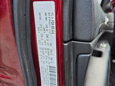 Used 2018 Jeep Grand Cherokee Altitude image 21