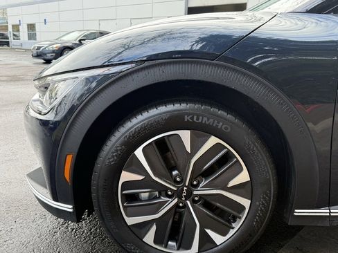 Used 2024 Kia EV6 Light image 4