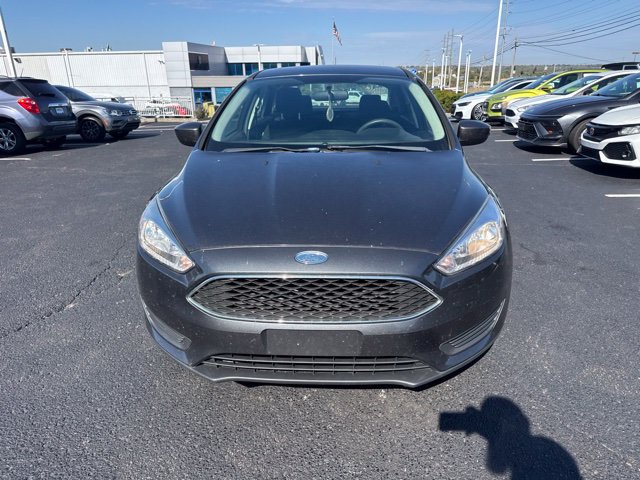 Used 2018 Ford Focus SE FWD image 3