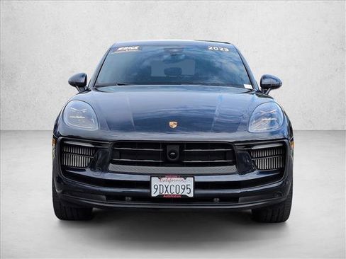 Used 2023 Porsche Macan S image 2