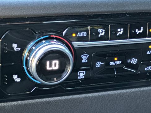 Used 2023 GMC Sierra 1500 Elevation image 28