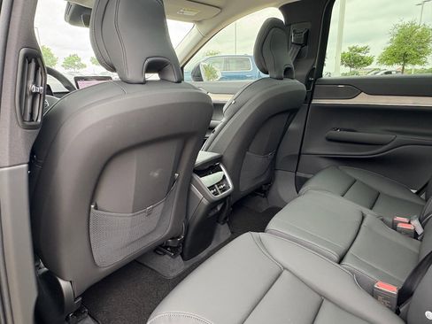 New 2025 Volvo EX90 Plus image 20