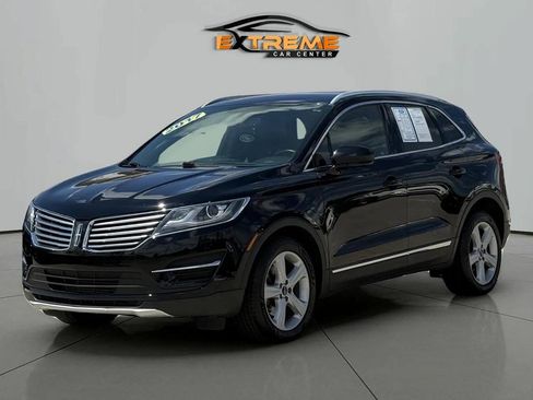 Used 2017 Lincoln MKC Premiere FWD image 2